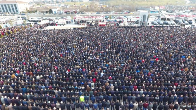 Karabüklü Şehidi 10 Binler Uğurladı