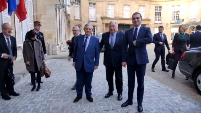 Bakan Çelik Fransa’da Senato Başkanı İle Görüştü