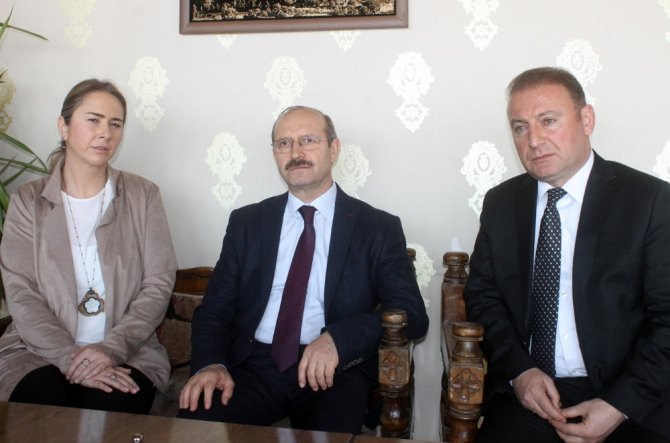 “Anayasa Değişikliği Rejim Değişikliği Değildir”