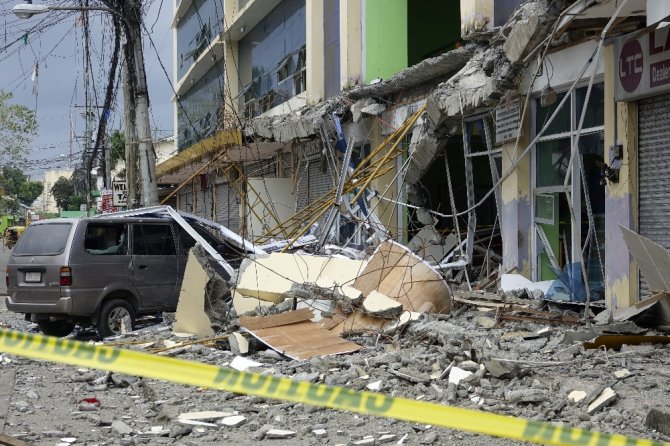 Filipinlerde 6.5 Büyüklüğünde Deprem: 15 Ölü