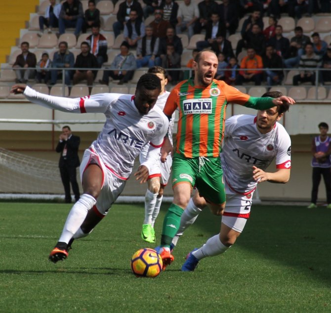 Alanyaspor Farklı Kazandı