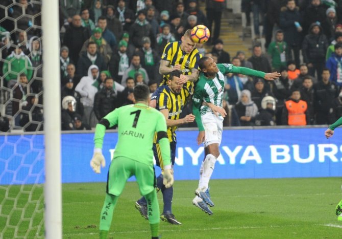 İlk Yarı Fenerbahçe’nin
