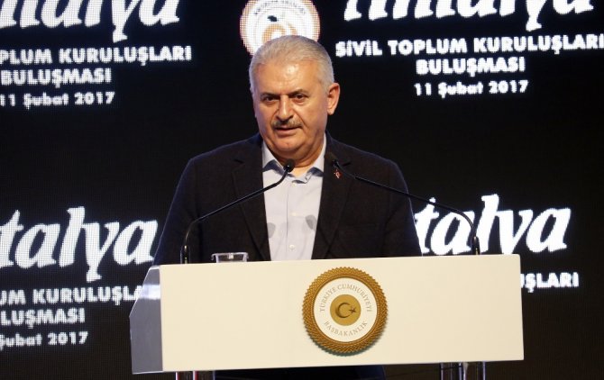 "Değişime Direnenler Tarih Sahnesinden Yok Oluyor"
