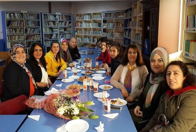 Artvin’de Sigarayı Bırakanlara Başarı Belgesi Verildi