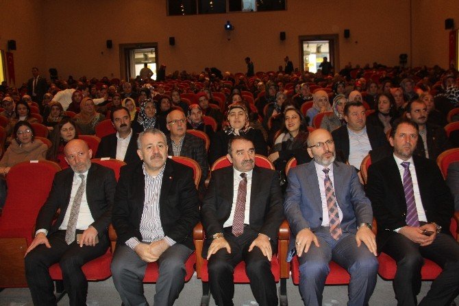 Ak Parti Artvin İl Danışma Meclisi Toplantısı’nda Gündem Referandum