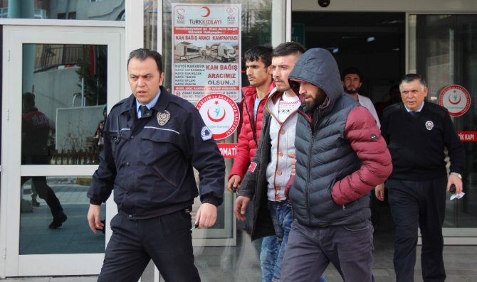 Sevgilisinin Sözlendiğini Duyunca Hastanenin Çatısına Çıktı