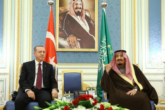 Erdoğan Suudi Arabistan’da Resmi Törenle Karşılandı
