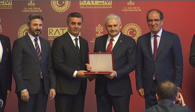"Darbenin Bastırılmasında En Büyük Rolü Medya Organları Oynamıştır"