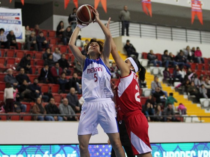 Mersin Avrupa’da Havlu Attı