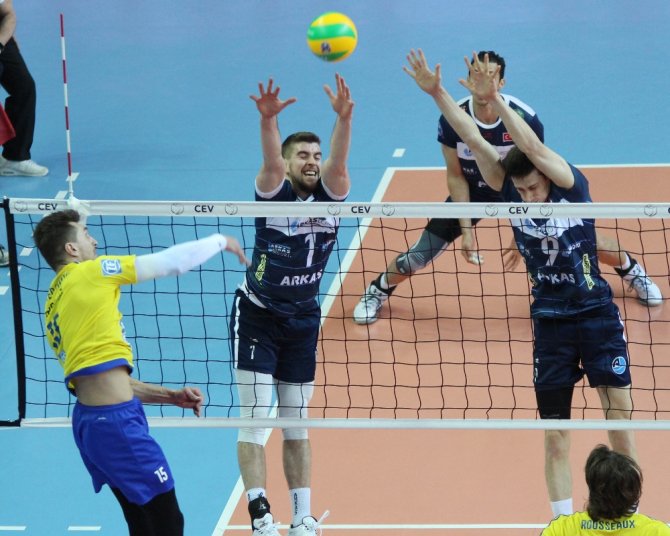 Arkasspor Turladı