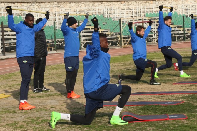 Akhisar, Beşiktaş Hazırlıklarını Sürdürüyor