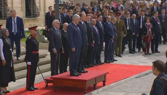 Başbakan Yıldırım, Malta’da Resmi Törenle Karşılandı