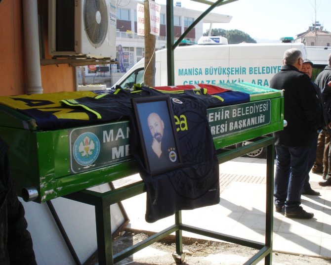 Fenerbahçe Aşkını Mezar Taşına Ve Kefenine İşledi
