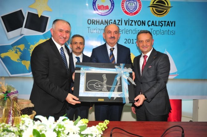 Bakan Müezzinoğlu’ndan Chp’ye Ziyaret