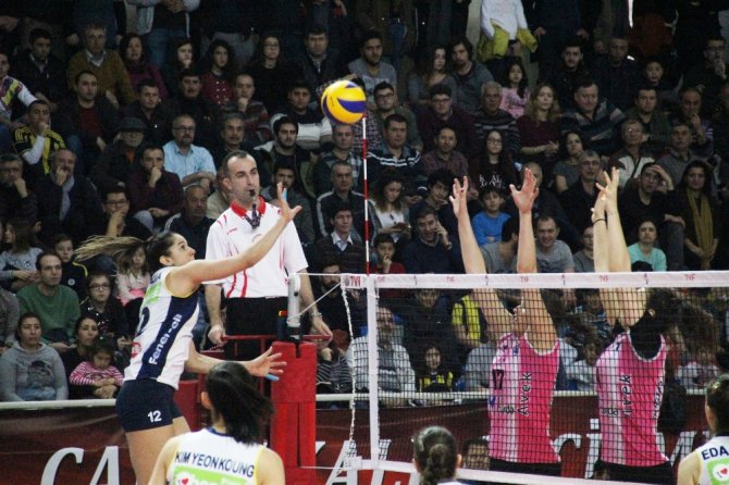 Fenerbahçe Deplasmanda Kazandı