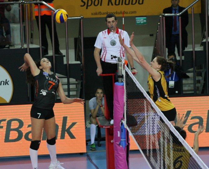 Vakıfbank: 3 - Eczacıbaşı Vitra: 0