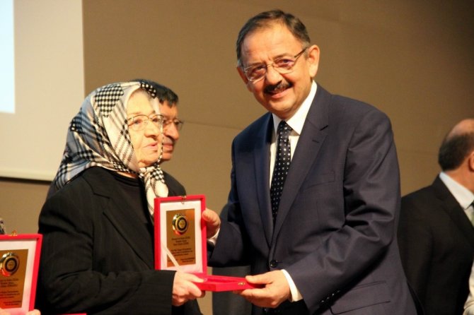 "Anayasa Teklifinin İki Sebebi Var..."