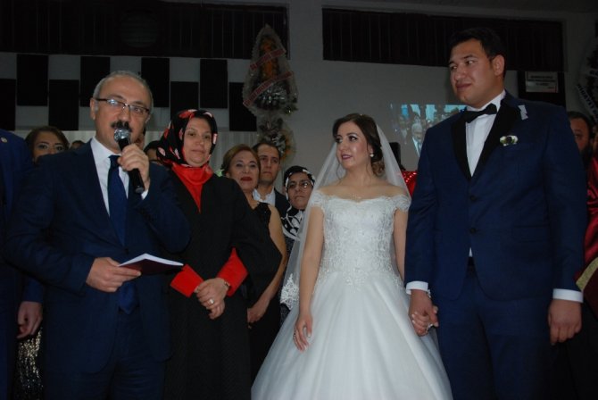 Bakan Elvan, Nikah Şahidi Oldu