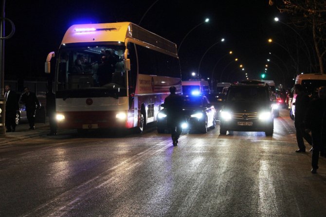 Erdoğan 2. Ordu Komutanlığını Ziyaret Etti