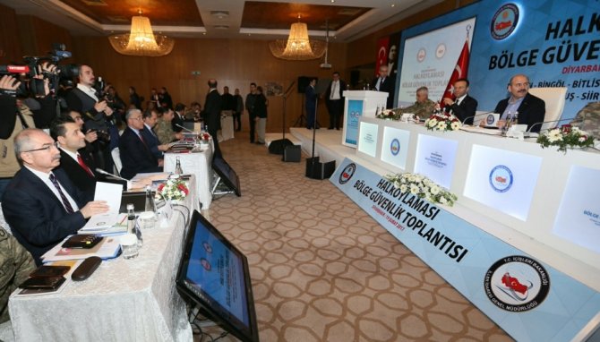 İçişleri Bakanı Diyarbakır’da ’Güvenlik Toplantısı’ Yaptı