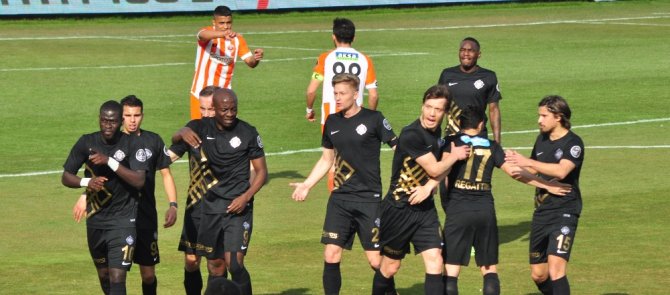 Osmanlıspor Deplasmanda Coştu