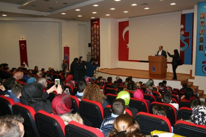 Muharerm Usta: "Trabzon’u Futbolcu Havzası Yapmak İstiyoruz"
