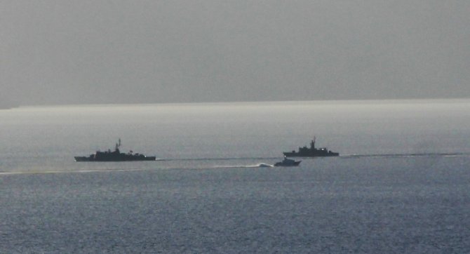 Türk Ve Yunan Savaş Gemileri Kardak’ta Karşı Karşıya Geldi