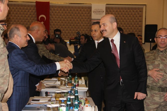 10 İlin Valisiyle Güvenlik Toplantısı