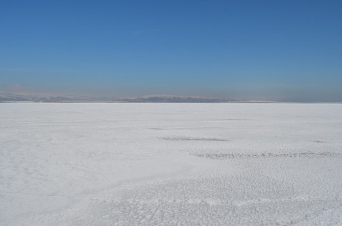 Türkiye’nin En Büyük Gölü Dondu