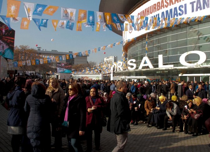 Ak Parti Referandum Kampanyasını Başlatıyor