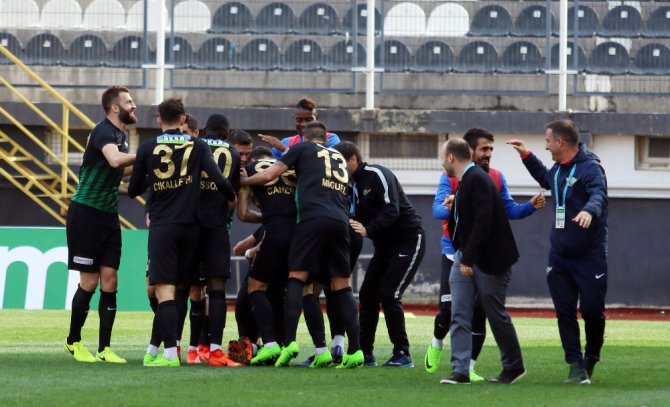 Akhisar’dan Kritik 3 Puan