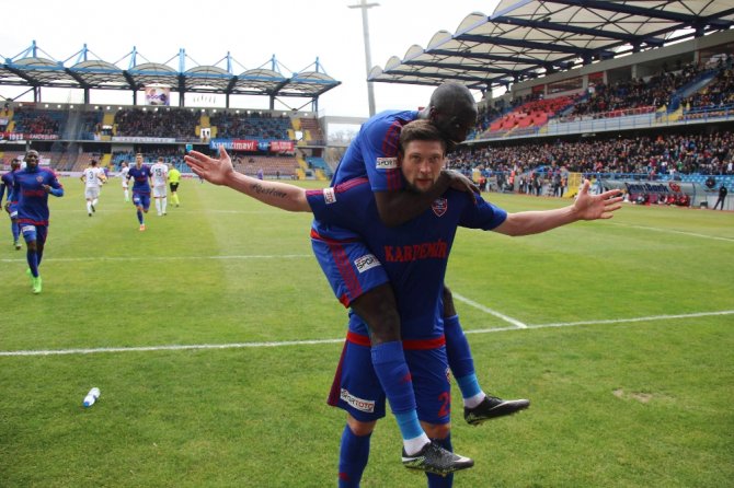 Karabükspor Gençler’i Tek Golle Devirdi