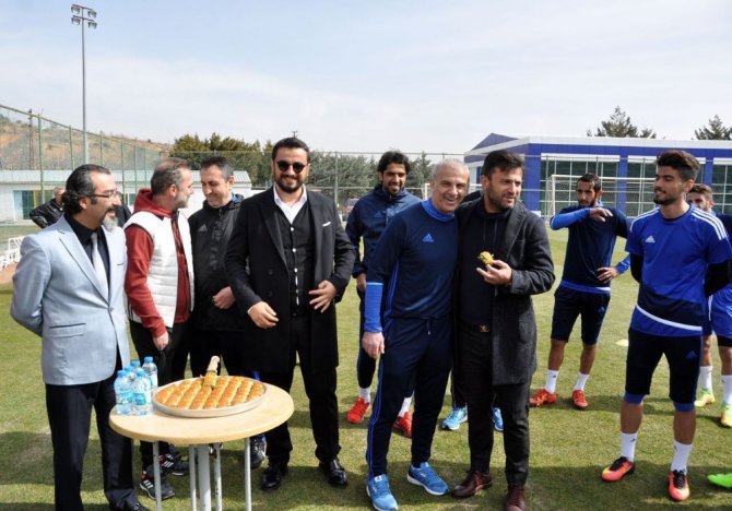 Eski Dostlar Bir Arada