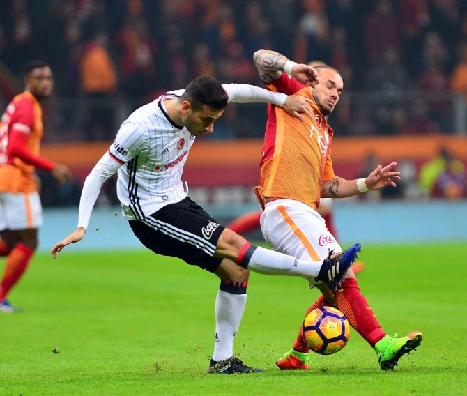 İlk 20 Dakika Golsüz Geçti