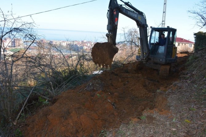 Görele’de Yeni Yollar Açılarak Mağduriyetlere Son Veriliyor