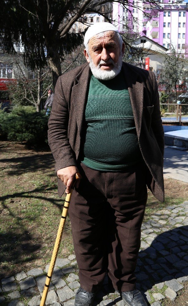 Artvinli Halk Ozanı Aşık Gülhani’nin 10 Yıllık Hac Rüyası Gerçek Oluyor