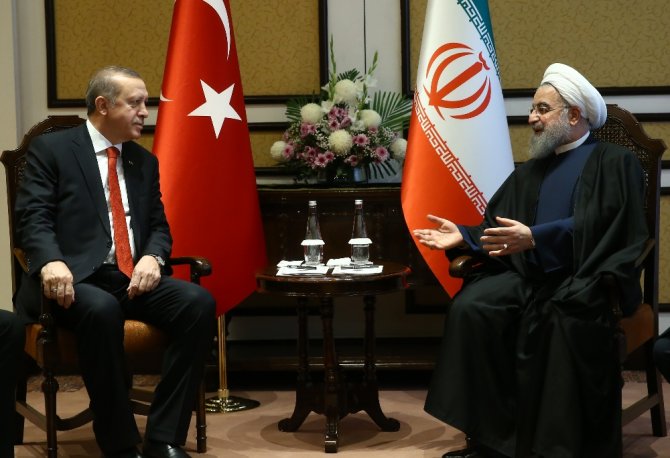 Cumhurbaşkanı Erdoğan Ruhani İle Görüştü