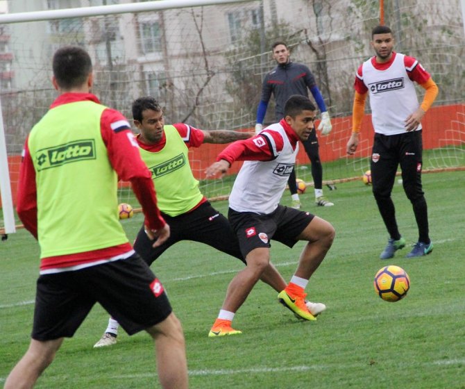 Adanaspor, Atiker Konyaspor Maçına Hazırlanıyor
