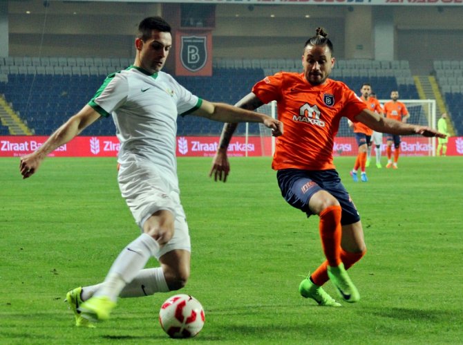 Medipol Başakşehir, Akhisar Belediyespor İle Berabere Kaldı