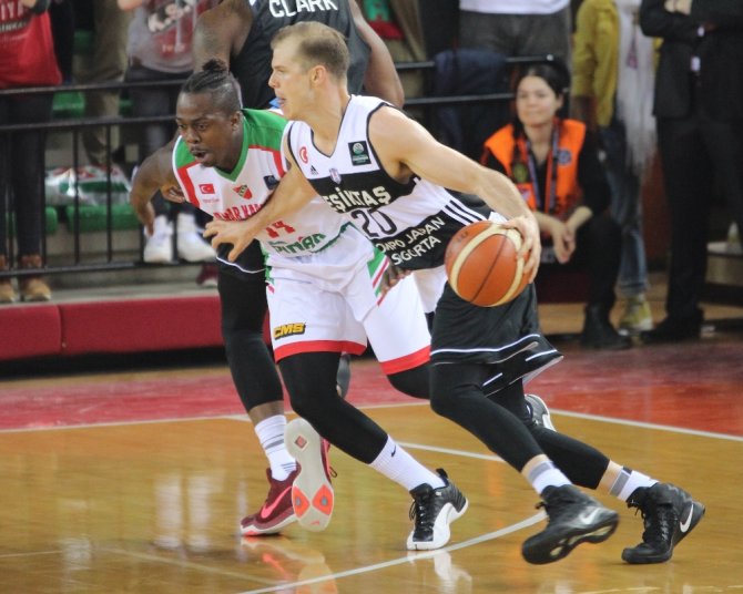 Pınar Karşıyaka, Beşiktaş’a Acımadı