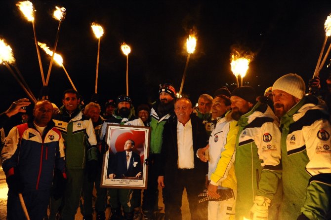 Ali Ağaoğlu’nu Ağlatan Sürpriz