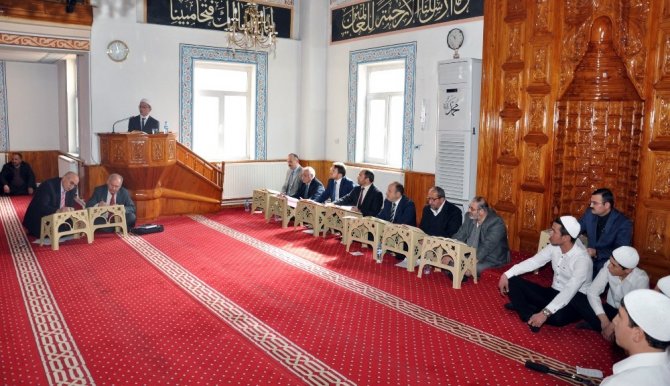 Gümüşhane’de Genç Sadâ Kur’an-ı Kerim’i Güzel Okuma Yarışması Düzenlendi