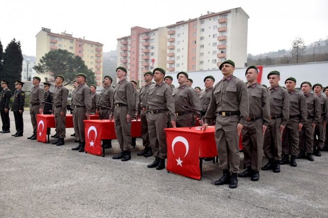 Kısa Dönem Askerler Yemin Etti
