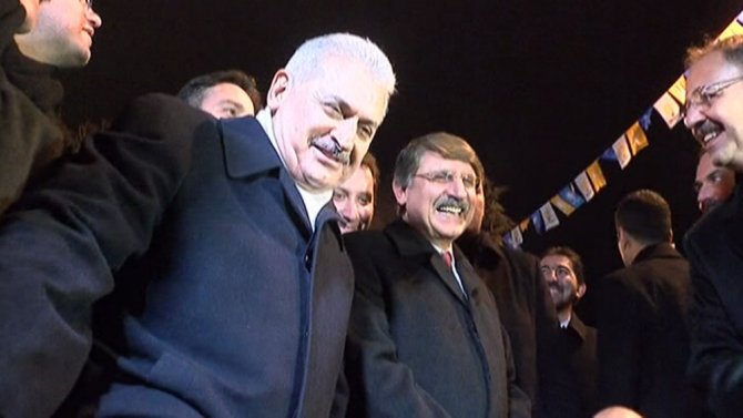 Başbakan İle Ayakkabı Boyacısı Arasında Güldüren Diyalog