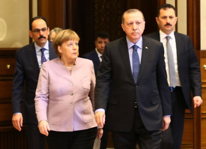 Almanya’nın Sabıka Dosyası Kabarık !