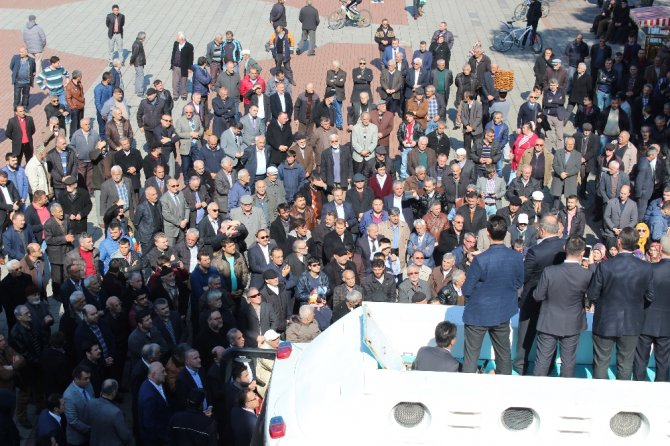 "20 Yaşında Askere Giden Meclise De Gider"