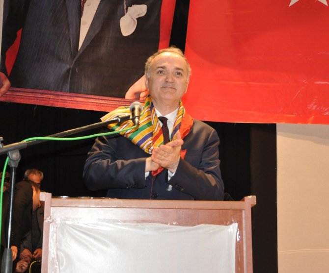 Bakan Özlü: Türkiye’deki Muhalefet Proje Üretmez