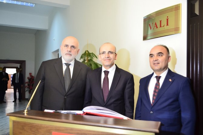 "Türkiye’de Bir Yabancı Etkinlik Yapmak İsterse..."