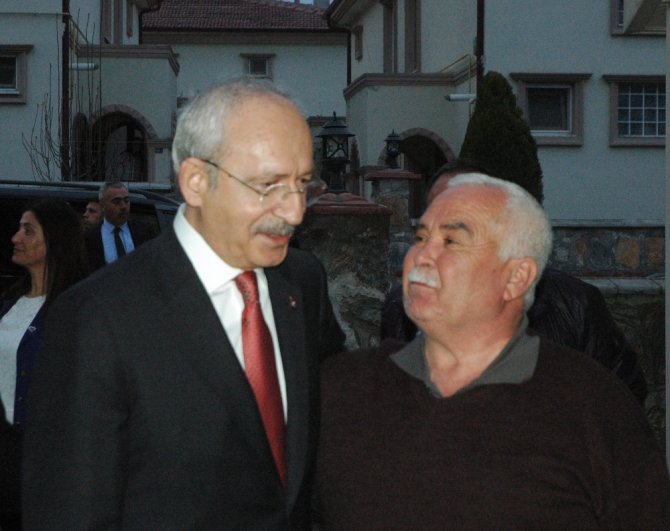 Kılıçdaroğlu’ndan Eski İl Başkanının Ailesine Başsağlığı Ziyareti