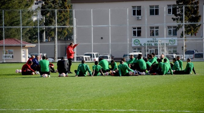 Yücel İldiz: “Gerçek Giresunspor’u Sahada Göstereceğiz”